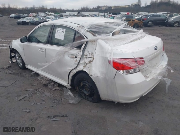2013 Subaru Legacy 2.5i with VIN 4S3BMAA60D1011652, listed as a IAAI auction lot 41237729 with 84624 miles. Bid and sale history available at carsss.com. Image 3.