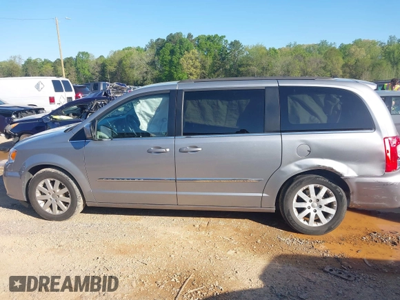 2015 Chrysler Town & Country Touring with VIN 2C4RC1BG9FR715307, listed as a IAAI auction lot 41988281 with 164,167 mi miles. Bid and sale history available at carsss.com. Image 14.