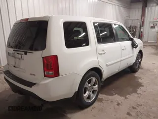 2015 Honda Pilot EX-L with VIN 5FNYF4H51FB019501, listed as a IAAI auction lot 42029926 with 170,755 mi miles and . Bid and sale history available at carsss.com. Image 4.