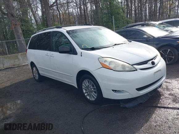 2008 Toyota Sienna LE with VIN 5TDBK23C28S010610, listed as a IAAI auction lot 41944472 with 149,223 mi miles. Bid and sale history available at carsss.com. Image 1.