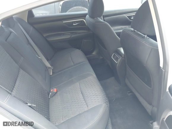 2018 Nissan Altima 2.5 SR with VIN 1N4AL3AP2JC140548, listed as a IAAI auction lot 41968993 with 112,000 mi miles. Bid and sale history available at carsss.com. Image 8.