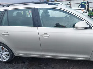 2013 Volkswagen Jetta TDI w/Sunroof & Nav with VIN 3VWPL7AJ2DM612321, listed as a IAAI auction lot 41940023 with 145,828 mi miles and . Bid and sale history available at DreamBid. Image 13.