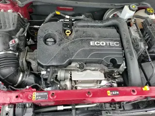 2018 Chevrolet Equinox LT with VIN 3GNAXJEV6JS615163, listed as a Copart auction lot 81230825 with 31,923 mi miles and Salvage title. Bid and sale history available at DreamBid. Image 16.