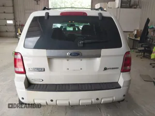 2009 Ford Escape Hybrid z VIN 1FMCU59329KB01081, wystawiony jako IAAI lot #42557114 z przebiegiem 206 972 mil mil oraz . Historia ofert i sprzedaży dostępna na DreamBid. Obrazek 16.