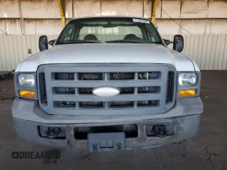 2005 Ford F-250 with VIN 1FDNF20545EC51928, listed as a Copart auction lot 71401044 with 409,115 mi miles and Clean title. Bid and sale history available at DreamBid. Image 5.