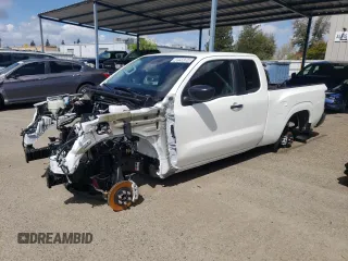 2024 Nissan Frontier S z VIN 1N6ED1CLXRN634726, wystawiony jako Copart lot #48556004 z przebiegiem Nie podano mil oraz Szkoda całkowita • Salvage title. Historia ofert i sprzedaży dostępna na DreamBid. Obrazek 1.