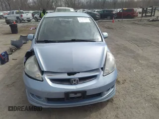 2008 Honda Fit Sport with VIN JHMGD38638S003972, listed as a IAAI auction lot 41827599 with 135,843 mi miles. Bid and sale history available at carsss.com. Image 13.