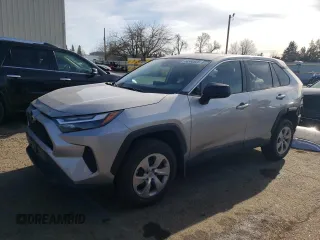 2023 Toyota RAV4 LE z VIN 2T3F1RFV2PC340725, wystawiony jako Copart lot #44568925 z przebiegiem 18 218 mil mil oraz Szkoda całkowita • Salvage title. Historia ofert i sprzedaży dostępna na DreamBid. Obrazek 1.