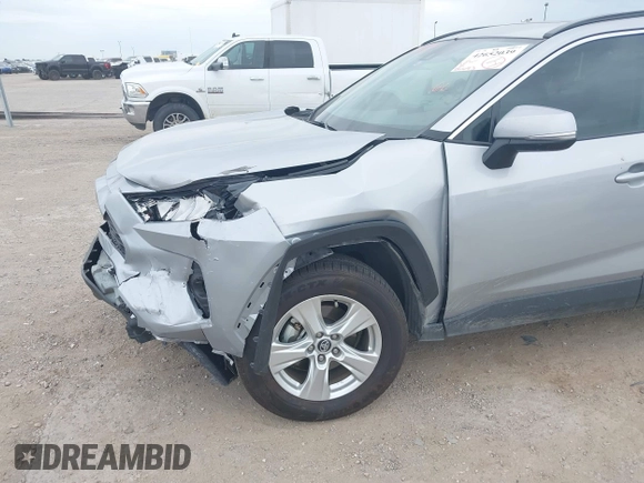 2020 Toyota RAV4 XLE with VIN 2T3W1RFV4LW094687, listed as a IAAI auction lot 42652039 with 56,693 mi miles and . Bid and sale history available at DreamBid. Image 17.