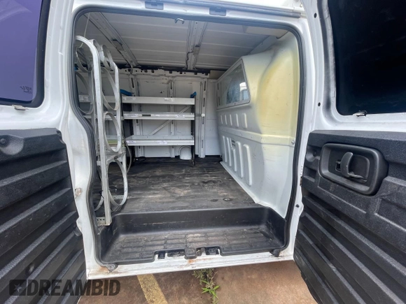 2017 Chevrolet Express Cargo with VIN 1GCWGAFFXH1119347, listed as a Copart auction lot 65611505 with 261,808 mi miles and Clean title. Bid and sale history available at DreamBid. Image 6.