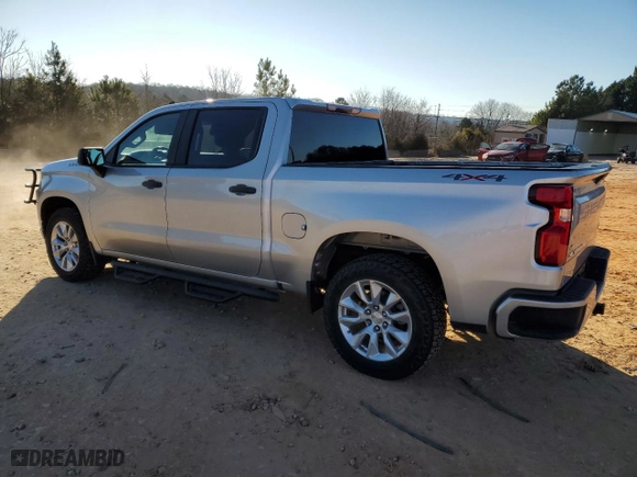 2021 Chevrolet Silverado 1500 Custom with VIN 1GCPYBEK8MZ119462, listed as a Copart auction lot 41653815 with 62,724 mi miles and Salvage Title. Bid and sale history available at carsss.com. Image 2.