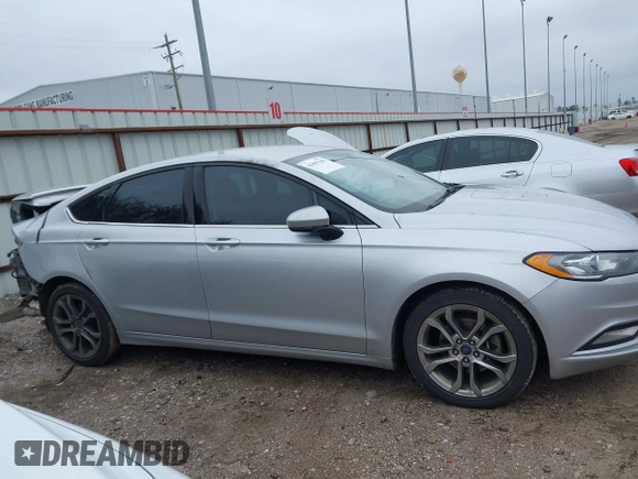 2017 Ford Fusion SE with VIN 3FA6P0H7XHR228435, listed as a IAAI auction lot 41607945 with 139,850 mi miles. Bid and sale history available at carsss.com. Image 14.