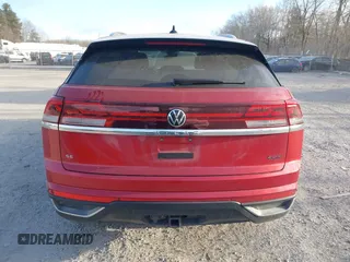 2024 Volkswagen Atlas SE with VIN 1V2KE2CA3RC222942, listed as a IAAI auction lot 41282255 with 16,001 mi miles and . Bid and sale history available at DreamBid. Image 16.