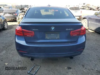 2017 BMW 3 Series 340i xDrive with VIN WBA8B7C59HK806459, listed as a Copart auction lot 82413934 with 60,421 mi miles and Salvage Title. Bid and sale history available at carsss.com. Image 6.