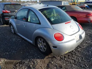 2003 Volkswagen New Beetle Coupe GLX with VIN 3VWDD21C93M424270, listed as a IAAI auction lot 41360819 with 999,999 mi miles. Bid and sale history available at carsss.com. Image 3.