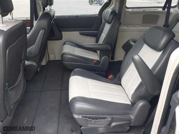 2010 Chrysler Town & Country Touring Plus with VIN 2A4RR8DX1AR496222, listed as a IAAI auction lot 41978794 with 145,715 mi miles. Bid and sale history available at carsss.com. Image 8.