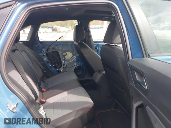 2025 Volkswagen Jetta GLI Autobahn with VIN 3VW2T7BU4SM034805, listed as a IAAI auction lot 41918116 with 581 mi miles and . Bid and sale history available at DreamBid. Image 8.