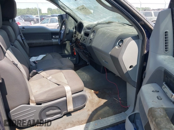 2006 Ford F-150 XL z VIN 1FTPX12V66NB87667, wystawiony jako IAAI lot #42591347 z przebiegiem Nie podano mil oraz . Historia ofert i sprzedaży dostępna na DreamBid. Obrazek 5.