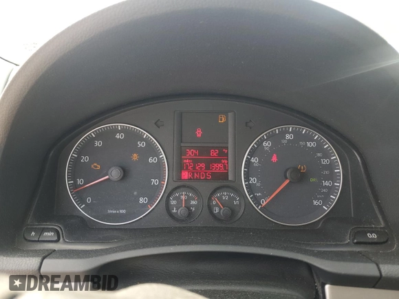 2008 Volkswagen Rabbit S z VIN WVWBA71K48W123470, wystawiony jako Copart lot #67942864 z przebiegiem 172 129 mil mil oraz Czysty tytuł • Clean title. Historia ofert i sprzedaży dostępna na DreamBid. Obrazek 9.