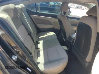 2020 Hyundai Elantra Value Edition z VIN KMHD84LF4LU026157, wystawiony jako Copart lot #52357745 z przebiegiem 67 740 mil mil oraz Nie do naprawy • Non repairable. Historia ofert i sprzedaży dostępna na DreamBid. Obrazek 10.