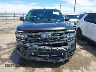 2024 Ford Expedition Max XLT with VIN 1FMJK1H87REA37010, listed as a IAAI auction lot 42169128 with 18,478 mi miles and . Bid and sale history available at DreamBid. Image 13.
