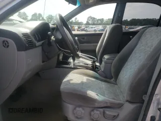 2007 Kia Sorento LX z VIN KNDJD736475691337, wystawiony jako Copart lot #57889615 z przebiegiem 279 716 mil mil oraz Szkoda całkowita • Salvage title. Historia ofert i sprzedaży dostępna na DreamBid. Obrazek 7.