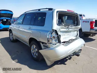 2004 Toyota Highlander with VIN JTEEP21A140009053, listed as a IAAI auction lot 41743965 with 204,882 mi miles. Bid and sale history available at carsss.com. Image 3.