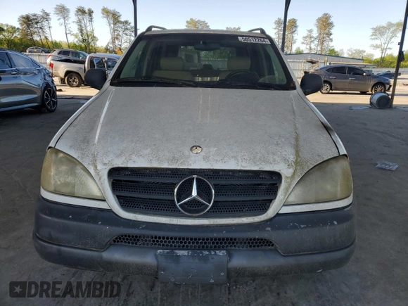 1998 Mercedes-Benz M-Class with VIN 4JGAB54E2WA037776, listed as a Copart auction lot 50512264 with 218,376 mi miles and Clean Title. Bid and sale history available at carsss.com. Image 5.