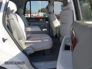 2004 Lincoln Navigator Luxury with VIN 5LMFU27R04LJ43817, listed as a IAAI auction lot 40891013 with 166,620 mi miles. Bid and sale history available at carsss.com. Image 8.