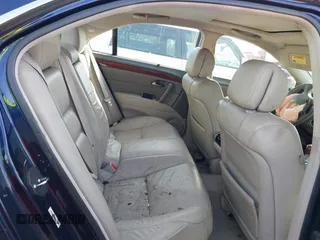 2005 Acura RL with VIN JH4KB16525C021514, listed as a IAAI auction lot 41231221 with Not provided miles and . Bid and sale history available at DreamBid. Image 8.