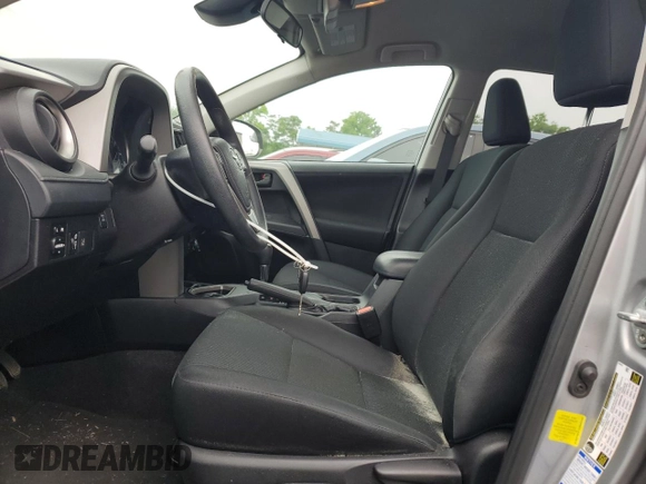 2017 Toyota RAV4 LE z VIN 2T3BFREV1HW645599, wystawiony jako Copart lot #58500105 z przebiegiem 83 266 mil mil oraz Szkoda całkowita • Salvage title. Historia ofert i sprzedaży dostępna na DreamBid. Obrazek 7.