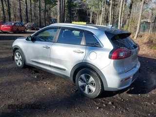2018 Kia Niro LX with VIN KNDCB3LC1J5114060, listed as a IAAI auction lot 41326850 with 106,330 mi miles. Bid and sale history available at carsss.com. Image 3.