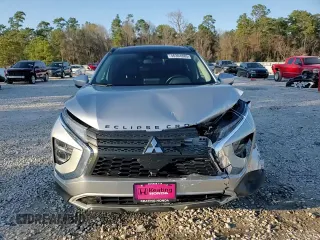 2022 Mitsubishi Eclipse Cross SE z VIN JA4ATWAA1NZ066303, wystawiony jako Copart lot #46304885 z przebiegiem 57 017 mil mil oraz Czysty tytuł • Clean title. Historia ofert i sprzedaży dostępna na DreamBid. Obrazek 14.