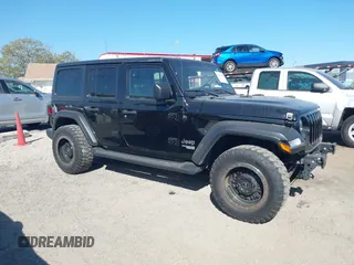 2020 Jeep Wrangler Unlimited Sport S z VIN 1C4HJXDN9LW114384, wystawiony jako IAAI lot #41649370 z przebiegiem 103 864 mil mil oraz . Historia ofert i sprzedaży dostępna na DreamBid. Obrazek 1.
