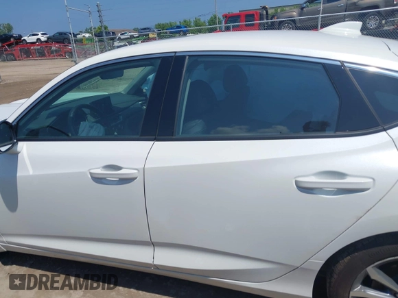 2024 Acura Integra with VIN 19UDE4H24RA003282, listed as a IAAI auction lot 42668580 with 15,816 mi miles and . Bid and sale history available at DreamBid. Image 14.