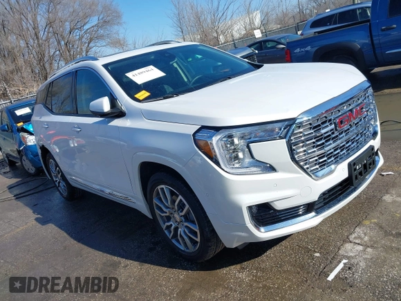 2024 GMC Terrain Denali with VIN 3GKALXEG8RL375892, listed as a IAAI auction lot 41489464 with 2,427 mi miles and . Bid and sale history available at DreamBid. Image 1.