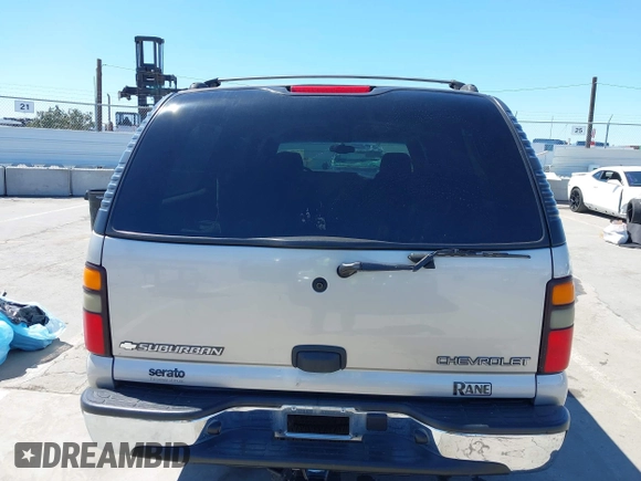 2005 Chevrolet Suburban LT with VIN 3GNEC16Z35G104209, listed as a IAAI auction lot 41946436 with 204,543 mi miles and . Bid and sale history available at DreamBid. Image 15.