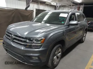 2019 Volkswagen Atlas SE с VIN 1V2DR2CA1KC591124, выставлен на аукционе IAAI как лот 42111572 с пробегом 40 430 миль миль и . История ставок и продаж доступна на DreamBid. Изображение 17.