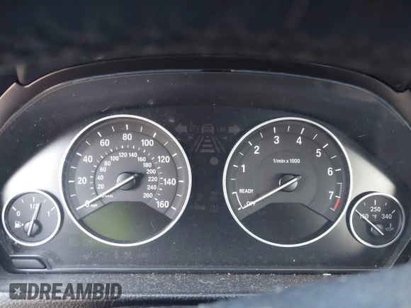 2012 BMW 3 Series 328i с VIN WBA3C1C55CF432664, выставлен на аукционе IAAI как лот 41334641 с пробегом Не указан миль и . История ставок и продаж доступна на DreamBid. Изображение 7.