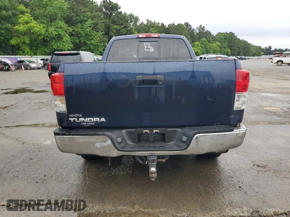 2010 Toyota Tundra z VIN 5TFRM5F12AX001734, wystawiony jako Copart lot #55806245 z przebiegiem Nie podano mil oraz Szkoda całkowita • Salvage title. Historia ofert i sprzedaży dostępna na DreamBid. Obrazek 6.