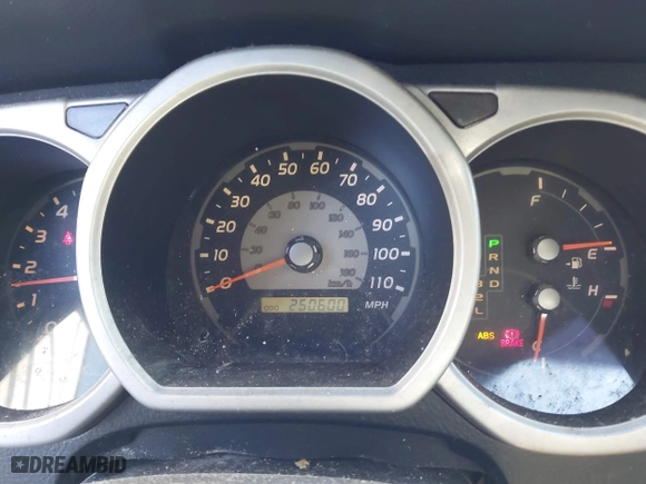 2004 Toyota 4Runner SR5 with VIN JTEZU14R940025085, listed as a IAAI auction lot 41767362 with 250,600 mi miles. Bid and sale history available at carsss.com. Image 7.