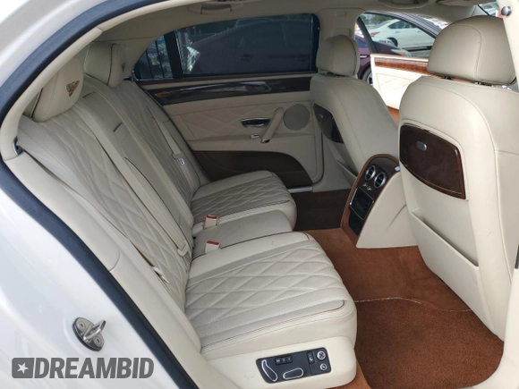 2015 Bentley Flying Spur z VIN SCBEC9ZAXFC041601, wystawiony jako Copart lot #62028895 z przebiegiem 43 943 mil mil oraz Szkoda całkowita • Salvage title. Historia ofert i sprzedaży dostępna na DreamBid. Obrazek 10.