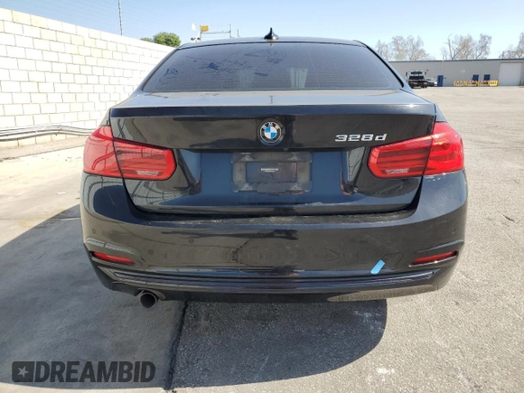 2016 BMW 3 Series 328d z VIN WBA8E5C59GK388592, wystawiony jako Copart lot #46662085 z przebiegiem 132 420 mil mil oraz Szkoda całkowita • Salvage title. Historia ofert i sprzedaży dostępna na DreamBid. Obrazek 6.