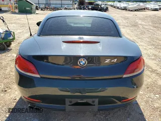 2009 BMW Z4 sDrive30i with VIN WBALM535X9E161734, listed as a Copart auction lot 69882644 with 128,815 mi miles and Non Repairable. Bid and sale history available at carsss.com. Image 6.
