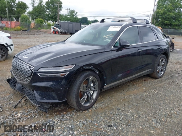 2024 Genesis GV70 Advanced with VIN 5NMMCET11RH002752, listed as a IAAI auction lot 41836183 with 10,376 mi miles and . Bid and sale history available at DreamBid. Image 2.