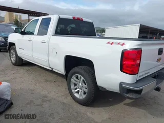 2017 Chevrolet Silverado 1500 LT with VIN 1GCVKREC2HZ206516, listed as a IAAI auction lot 42028681 with 40,761 mi miles. Bid and sale history available at carsss.com. Image 3.