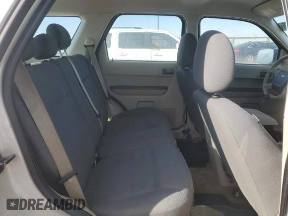 2008 Ford Escape XLS z VIN 1FMCU02Z78KE31704, wystawiony jako Copart lot #45279665 z przebiegiem Nie podano mil oraz Czysty tytuł • Clean title. Historia ofert i sprzedaży dostępna na DreamBid. Obrazek 11.