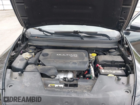 2015 Jeep Cherokee Limited with VIN 1C4PJMDB9FW680565, listed as a IAAI auction lot 42134052 with 192,728 mi miles. Bid and sale history available at carsss.com. Image 10.