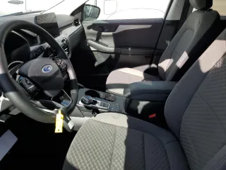 2022 Ford Escape SE with VIN 1FMCU9G68NUB97107, listed as a Copart auction lot 42632125 with 7,615 mi miles and Salvage Title. Bid and sale history available at DreamBid. Image 7.
