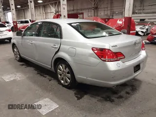 2007 Toyota Avalon XL with VIN 4T1BK36B37U227131, listed as a IAAI auction lot 41221104 with 141,852 mi miles. Bid and sale history available at carsss.com. Image 3.